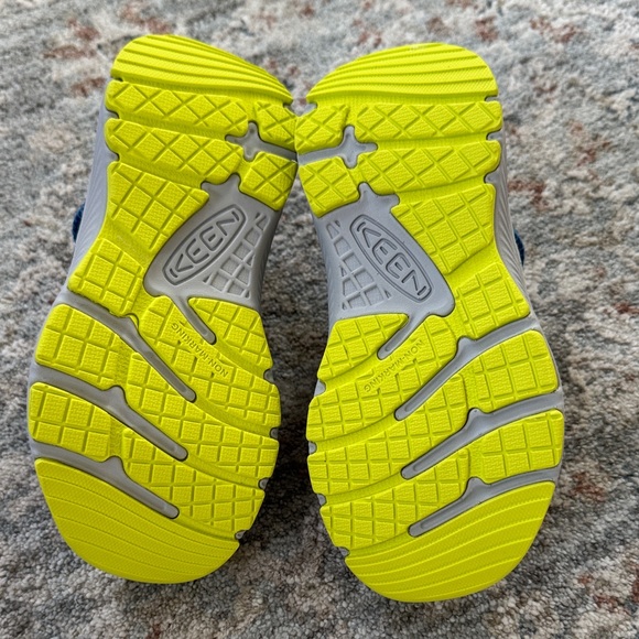 KEEN Kids' Vibrant Blue and Lime Sneakers - Picture 4 of 5